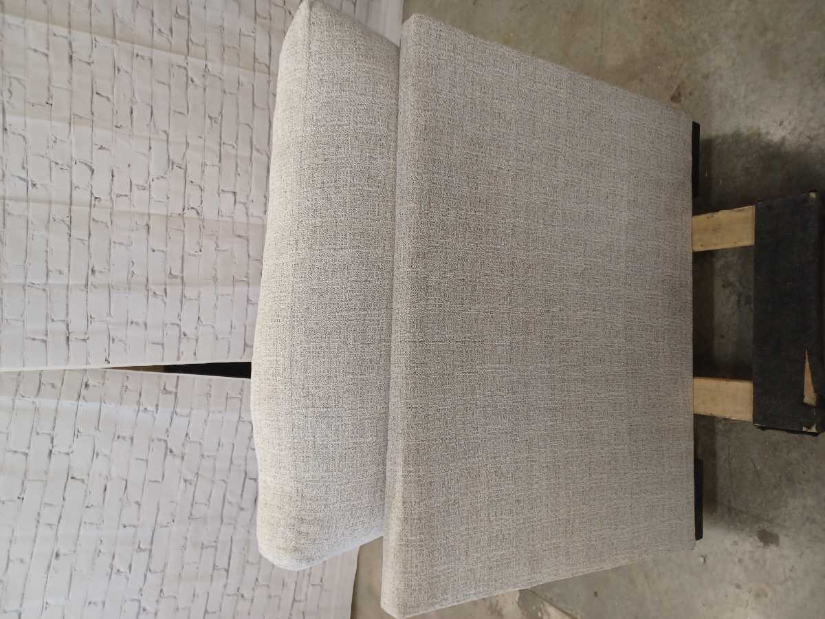 Larce-Exclusive 2 Piece Sectional with Chaise - Stone/Right Facing - Gallery Image 5